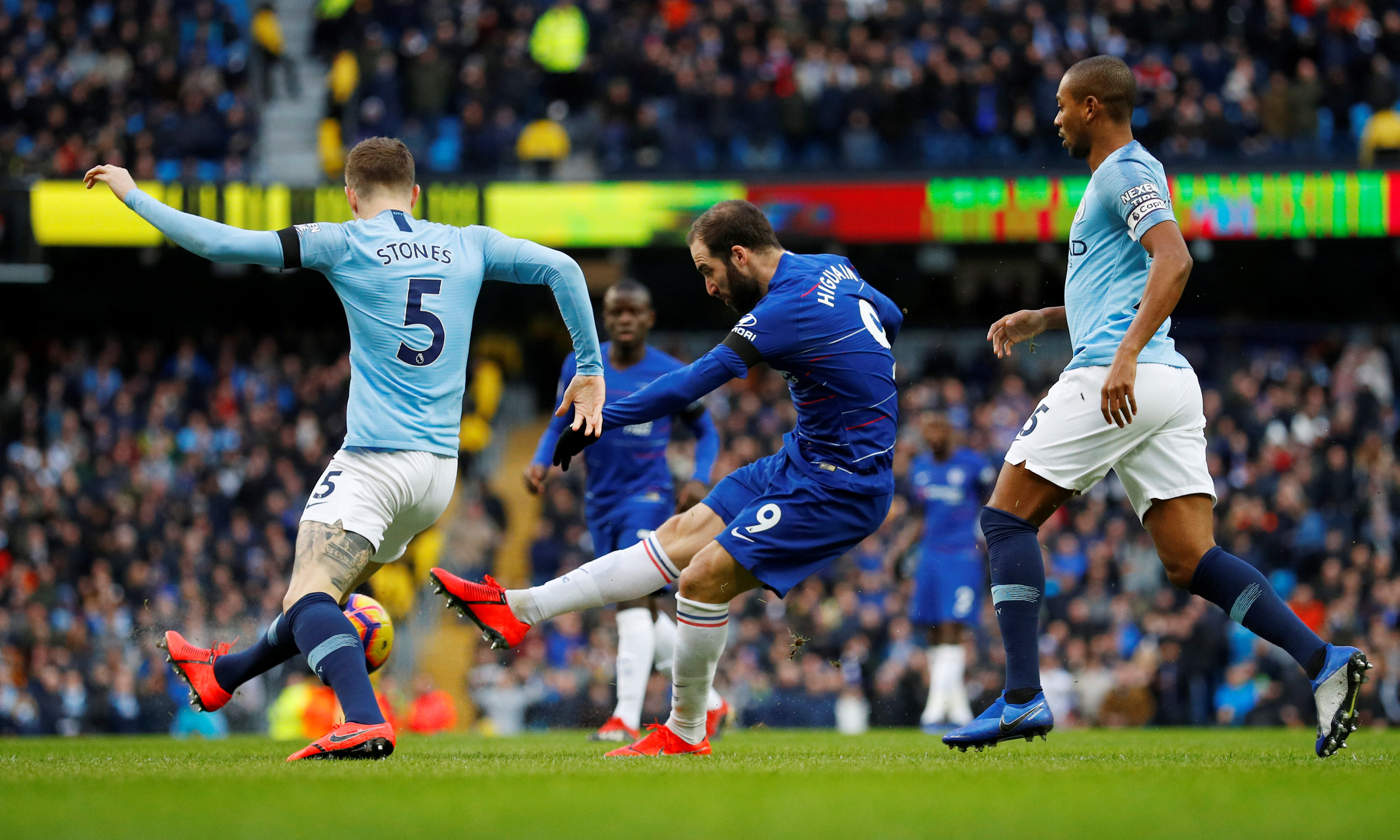 克里斯·卡普安诺投出蝴蝶球击败对手，标志着这种古老球种在现代的回归