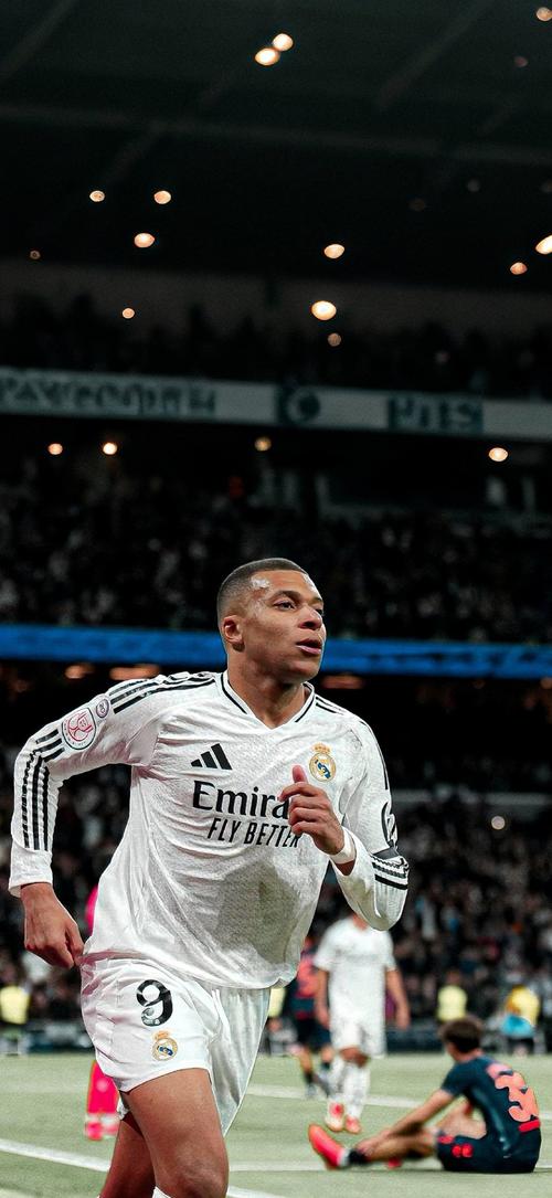 篮球CBA球队赛后训练总结