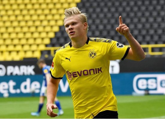 何宇鹏：在国安踢球真的很幸福；法比奥实至名归的金靴太帅啦