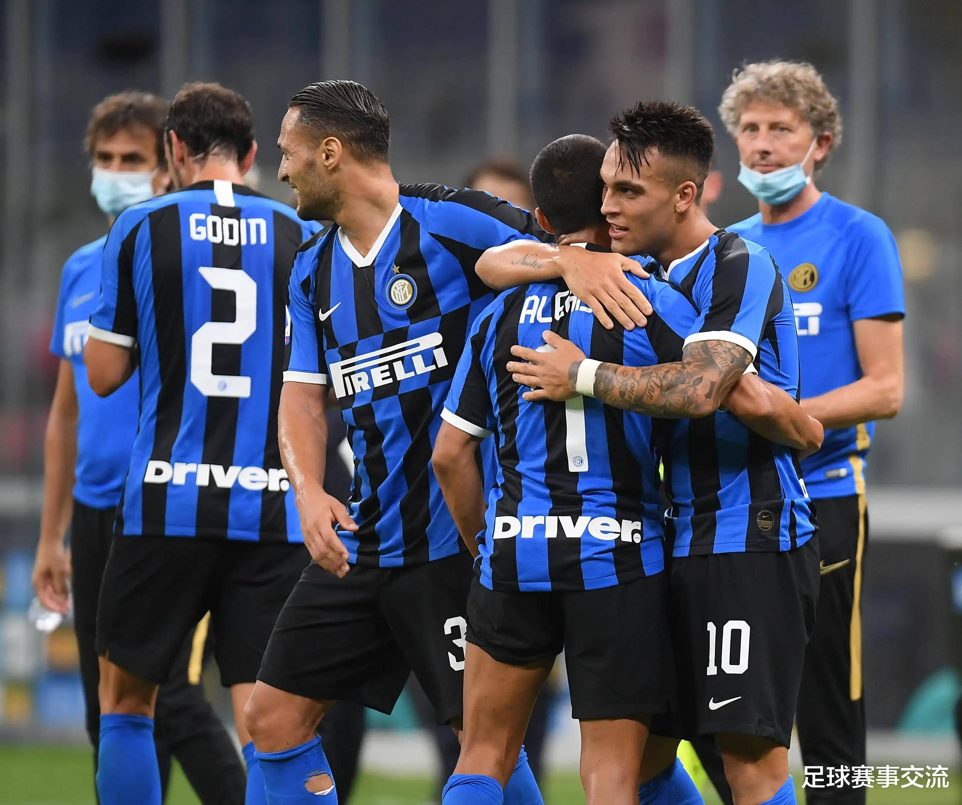 范戴克第72次以队长身份代表荷兰队出场，超越德波尔队史第一